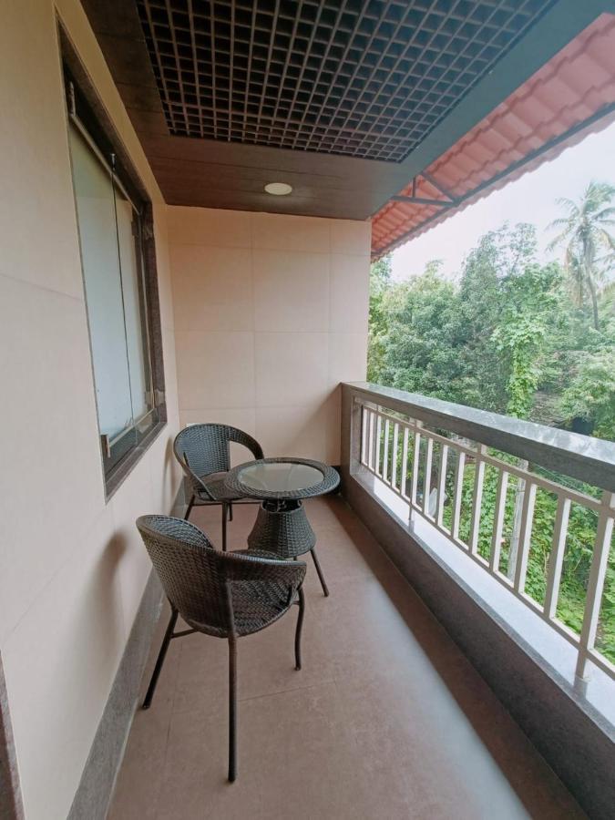 Amansaraa Bhide Retreat Hotel Kihim Bagian luar foto